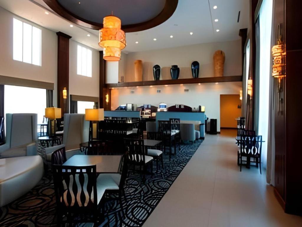 Holiday Inn Express & Suites Fredericksburg By Ihg Екстериор снимка